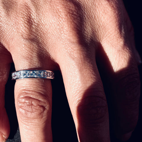 ANILLO CON CIRCONITAS N800